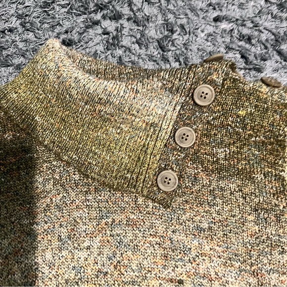 Sweater - Picture 2 of 4